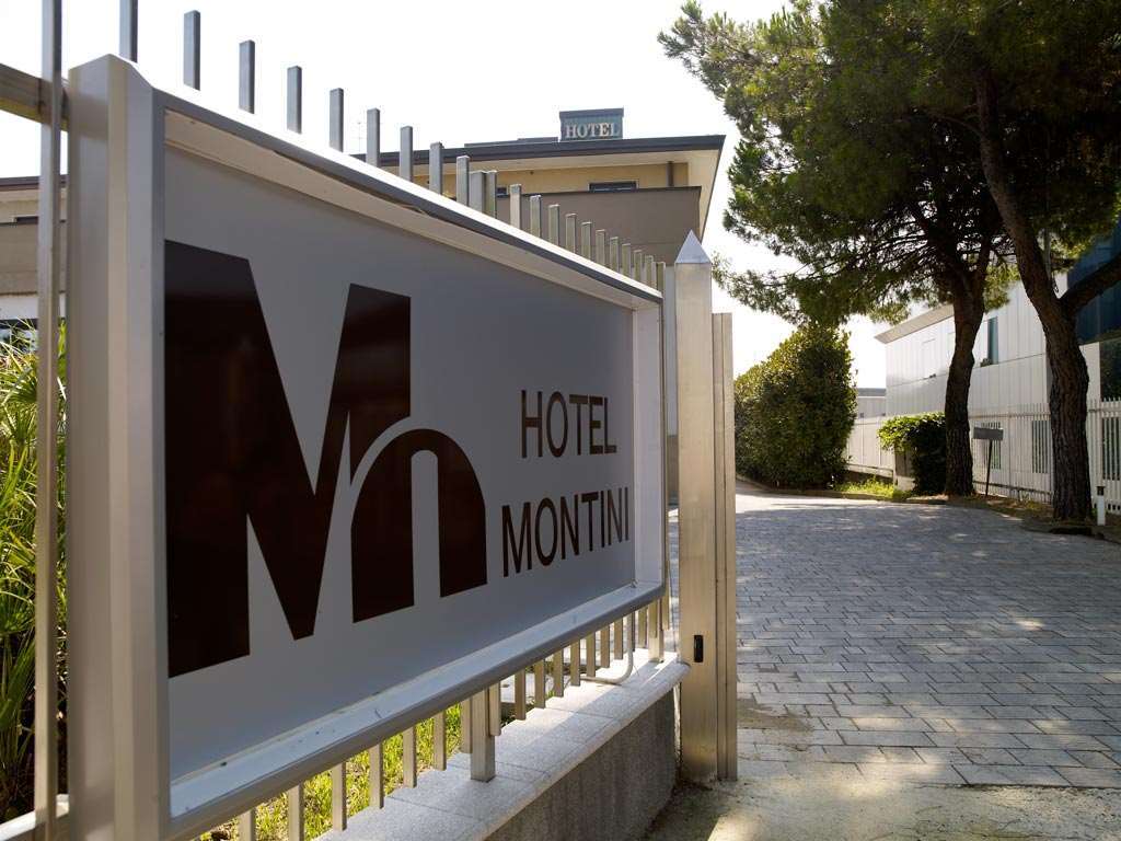 Hotel Montini Linate Airport Peschiera Borromeo Exterior foto